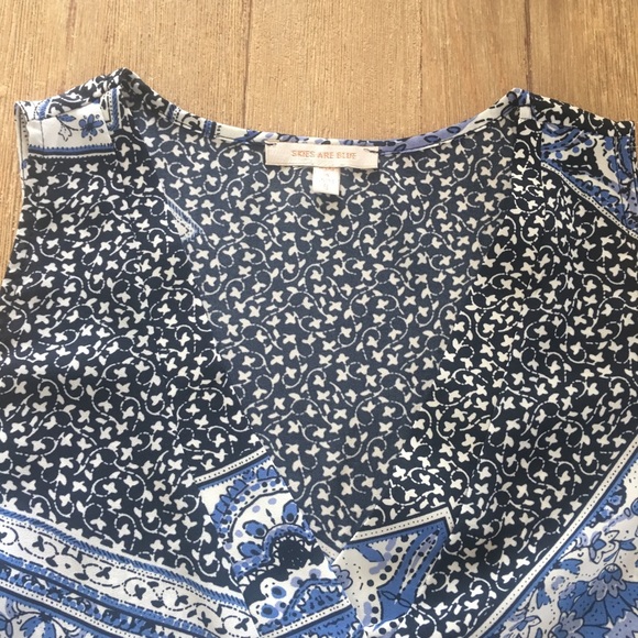Skies are Blue for stitchfix sleeveless top - Picture 2 of 4